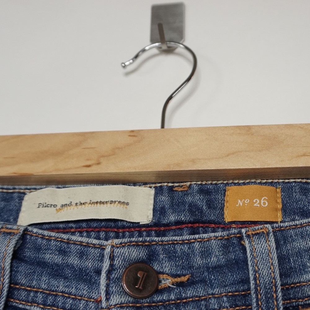 Pilcro | Lightly Distressed Jeans Light Wash | 26 - Picture 5 of 6